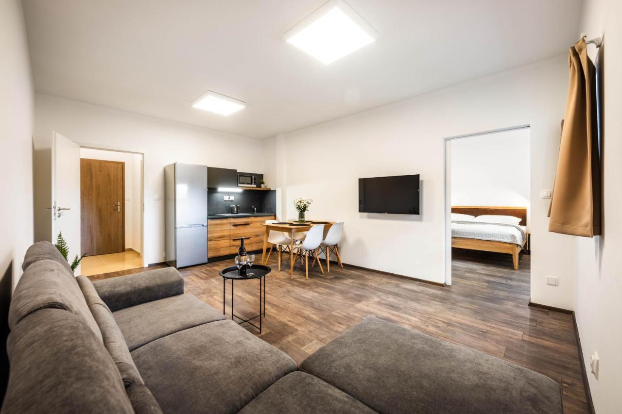 Apartmany Panelka Costa Plana Lipno แชร์นาฟ โปชูมาวี ภายนอก รูปภาพ