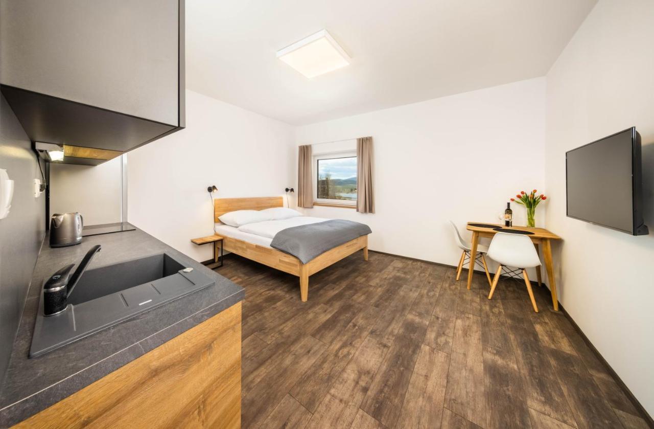 Apartmany Panelka Costa Plana Lipno แชร์นาฟ โปชูมาวี ภายนอก รูปภาพ