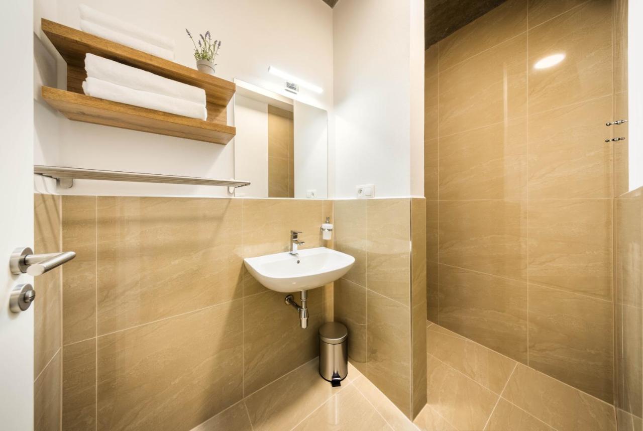 Apartmany Panelka Costa Plana Lipno แชร์นาฟ โปชูมาวี ภายนอก รูปภาพ