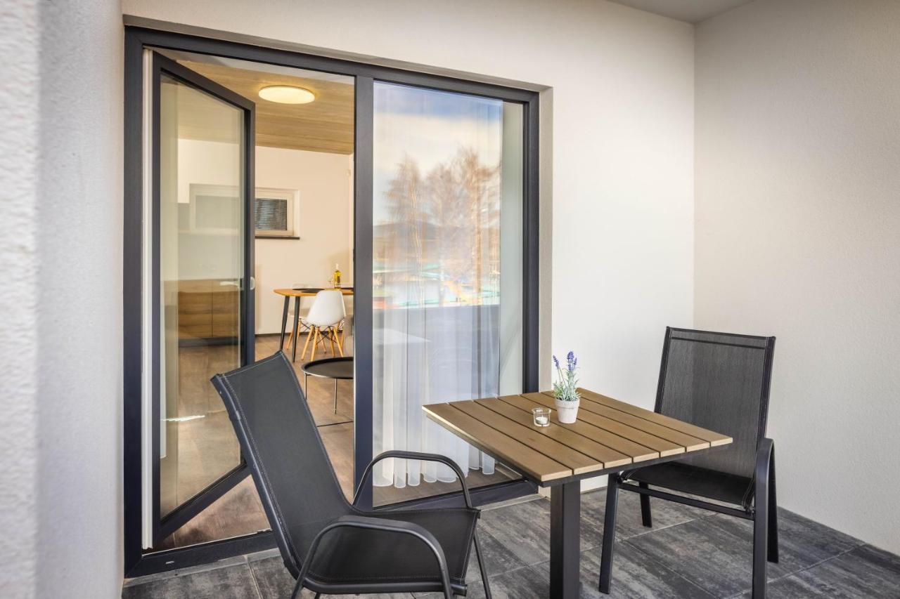 Apartmany Panelka Costa Plana Lipno แชร์นาฟ โปชูมาวี ภายนอก รูปภาพ
