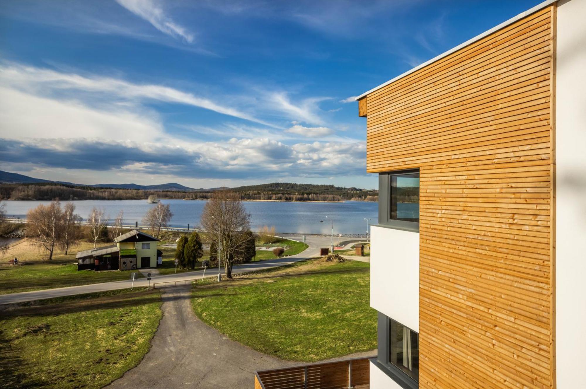 Apartmany Panelka Costa Plana Lipno แชร์นาฟ โปชูมาวี ภายนอก รูปภาพ