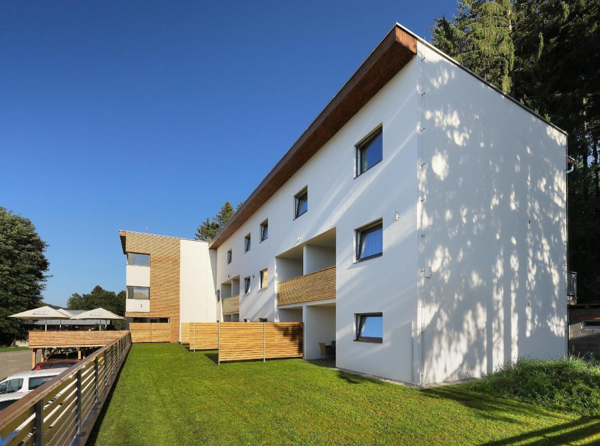 Apartmany Panelka Costa Plana Lipno แชร์นาฟ โปชูมาวี ภายนอก รูปภาพ